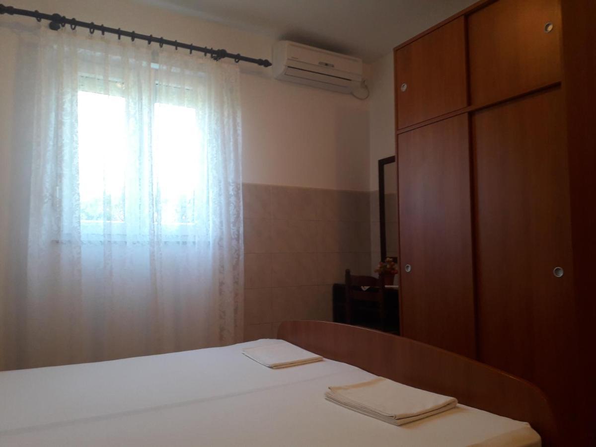 Apartmani Roza Лопар Екстер'єр фото