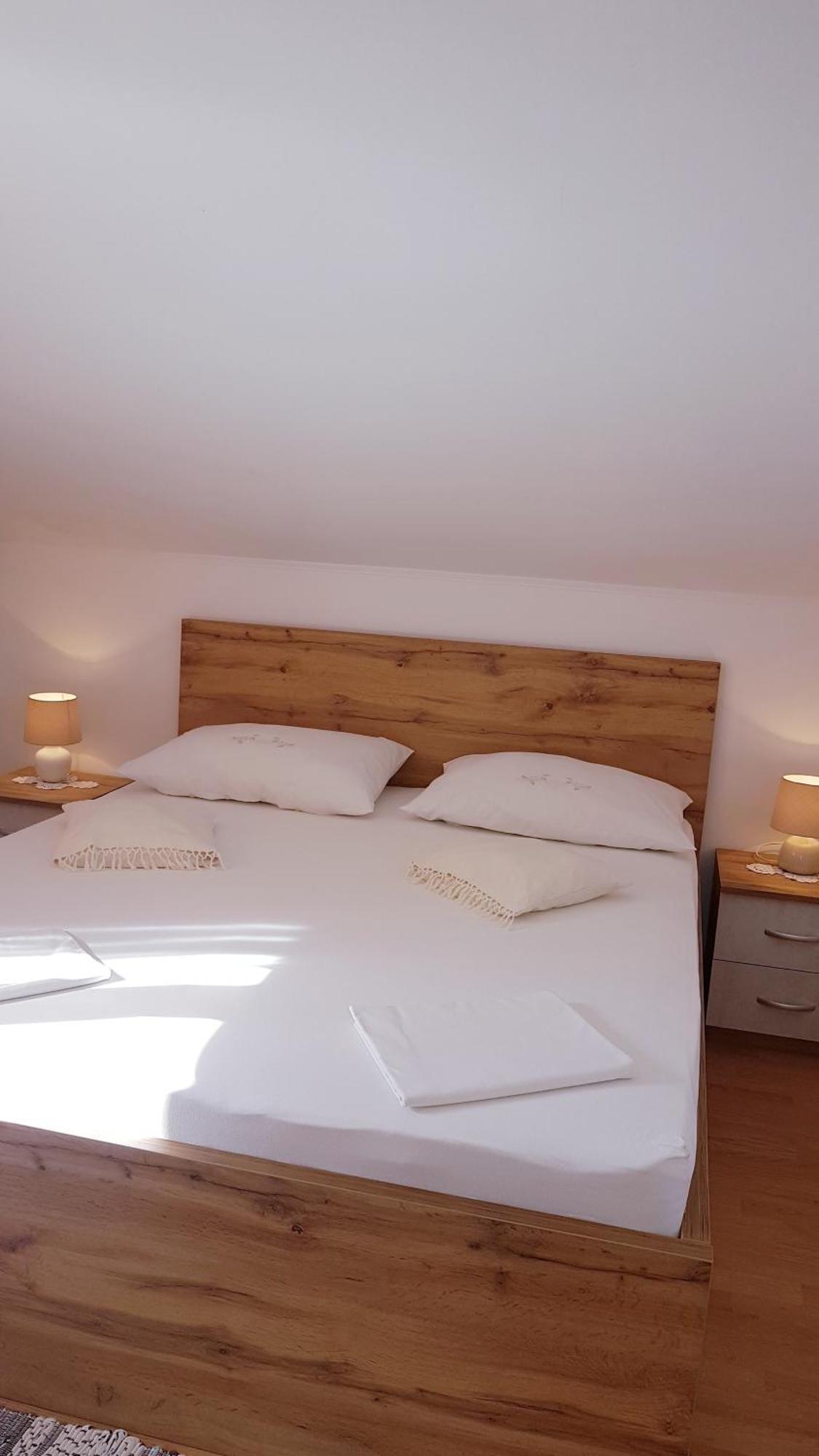 Apartmani Roza Лопар Екстер'єр фото